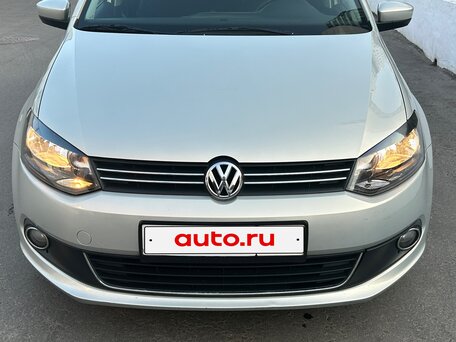 2011 Volkswagen Polo V, бежевый, 938000 рублей, вид 3