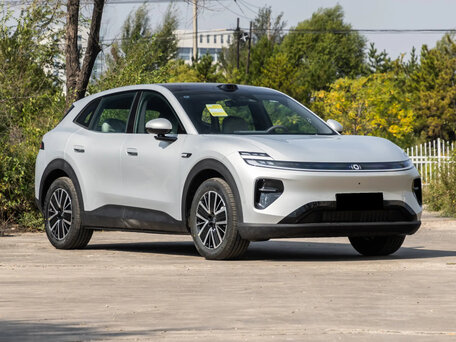2026 Changan Qiyuan Q06, серый, 5586011 рублей, вид 3
