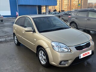 2011 Kia Rio II Рестайлинг, бежевый, 545000 рублей, вид 4