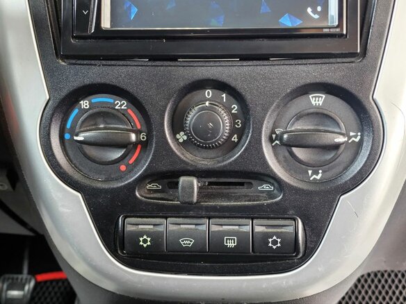 2013 Lada (ВАЗ) Granta I, белый, 399000 рублей - вид 18