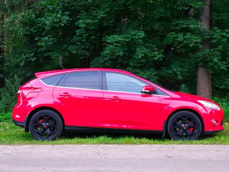 2012 Ford Focus III, красный, 627000 рублей, вид 4