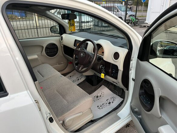 2014 Daihatsu Boon II, белый, 699000 рублей - вид 14