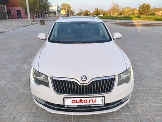 2013 Skoda Superb II Рестайлинг, белый, 1350000 рублей, вид 4