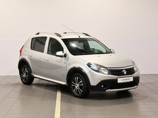 2013 Renault Sandero Stepway I, серый, 689000 рублей, вид 4