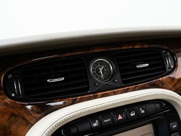 2003 Jaguar XJ III (X350/X358), чёрный, 2065000 рублей - вид 23