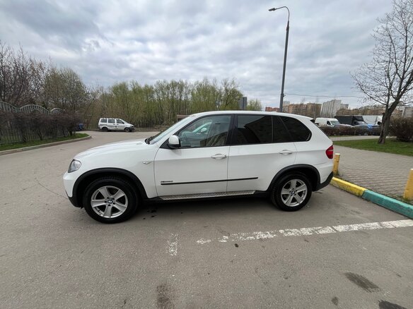 2010 BMW X5 30i II (E70), белый, 1550000 рублей - вид 7