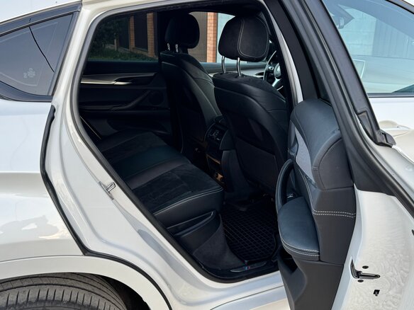 2019 BMW X6 30d II (F16), белый, 5300000 рублей - вид 24