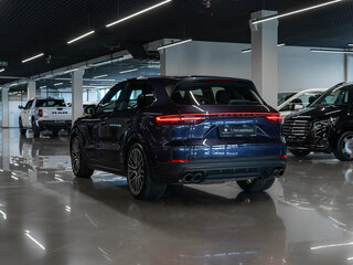 2018 Porsche Cayenne III, фиолетовый, 5500000 рублей, вид 5
