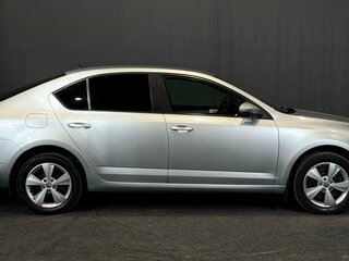 2013 Skoda Octavia III (A7), серебристый, 1000000 рублей, вид 4