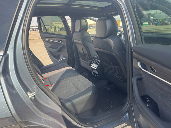 2025 Geely Monjaro (Xingyue L) I Рестайлинг (China Market), серый, 4684030 рублей - вид 7