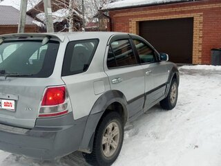 2004 Kia Sorento 4-speed I, серый, 630000 рублей, вид 3