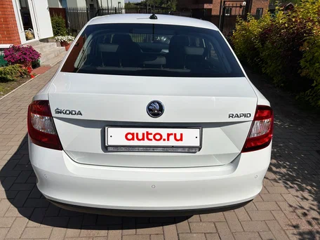 2019 Skoda Rapid I Рестайлинг, белый, 1450000 рублей, вид 3