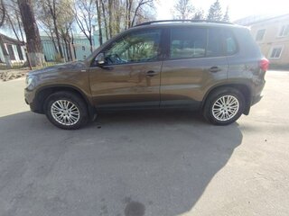 2014 Volkswagen Tiguan I Рестайлинг, коричневый, 2000000 рублей, вид 5