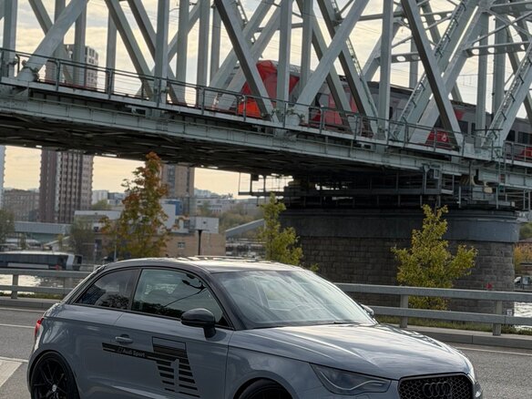 2010 Audi A1 I (8X), красный, 890000 рублей - вид 4