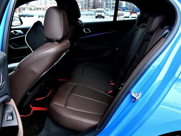 2020 BMW 1 серии 118d III (F40), синий, 3050000 рублей - вид 23