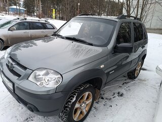 2014 Chevrolet Niva I Рестайлинг, серый, 650000 рублей, вид 4