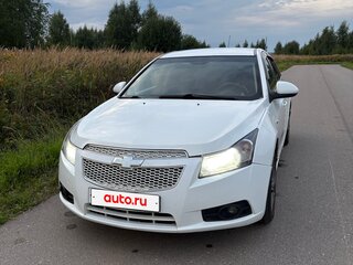 2011 Chevrolet Cruze I, белый, 350000 рублей, вид 1