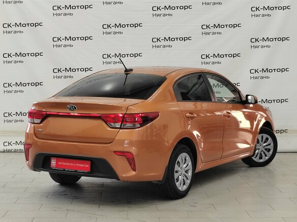 2018 Kia Rio IV, оранжевый, 1350000 рублей - вид 3