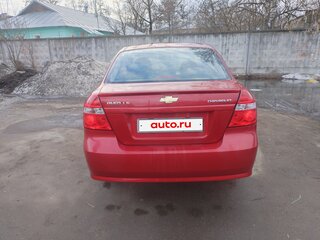 2011 Chevrolet Aveo I Рестайлинг, красный, 499999 рублей, вид 2