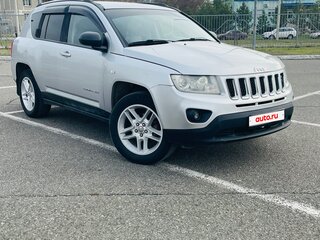 2012 Jeep Compass I Рестайлинг, серебристый, 935000 рублей, вид 1