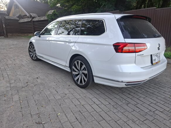 2015 Volkswagen Passat B8, белый, 1920000 рублей - вид 1