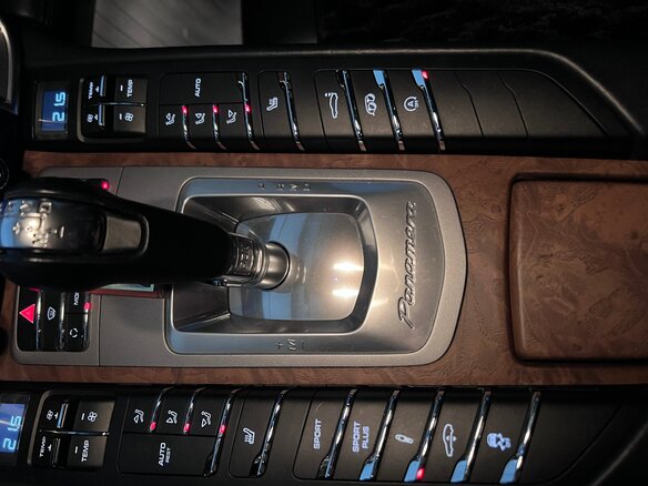 2012 Porsche Panamera 4S I, белый, 3900000 рублей - вид 7