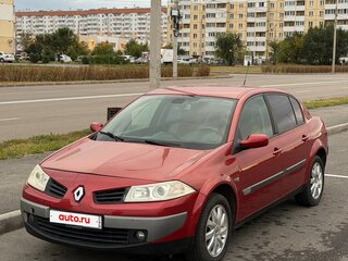 2006 Renault Megane II Рестайлинг, красный, 330000 рублей, вид 1
