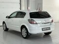 2011 Opel Astra H Рестайлинг, белый, 549000 рублей - вид 5
