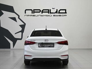 2017 Hyundai Solaris II, белый, 1039900 рублей, вид 4