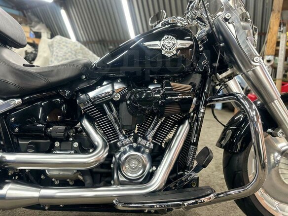 2017 Harley-Davidson Fat Boy, чёрный, 1990000 рублей - вид 12