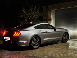 2020 Ford Mustang VI Рестайлинг, серый, 2850000 рублей, вид 4