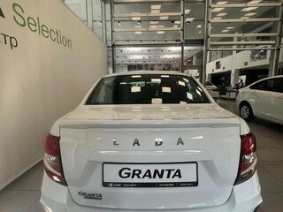 2026 Lada (ВАЗ) Granta Sport I Рестайлинг, белый, 1571130 рублей, вид 4