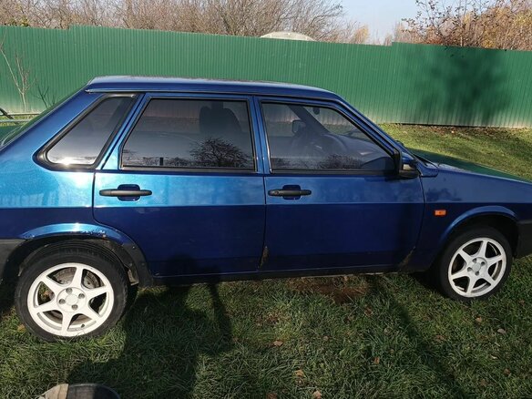 2001 Lada (ВАЗ) 21099, серебристый, 230000 рублей - вид 1
