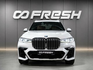 2021 BMW X7 40d I (G07), белый, 9200000 рублей, вид 3