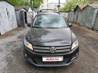 2016 Volkswagen Tiguan AMT I Рестайлинг, чёрный, 2300000 рублей, вид 2