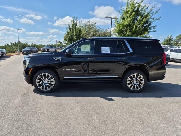 2026 GMC Yukon V Рестайлинг, чёрный - вид 5