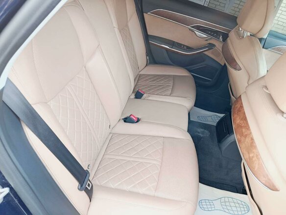 2018 Audi A8 Long 50 TDI IV (D5), синий, 4032000 рублей - вид 15