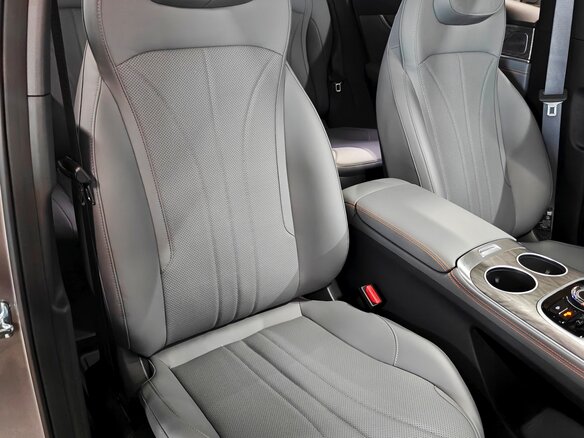 2026 Geely Galaxy M7, серый - вид 21