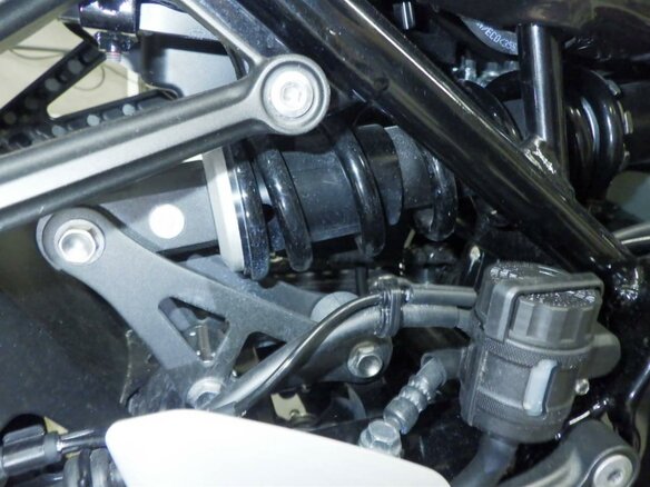 2024 Kawasaki Z 900RS, коричневый, 1177000 рублей - вид 7