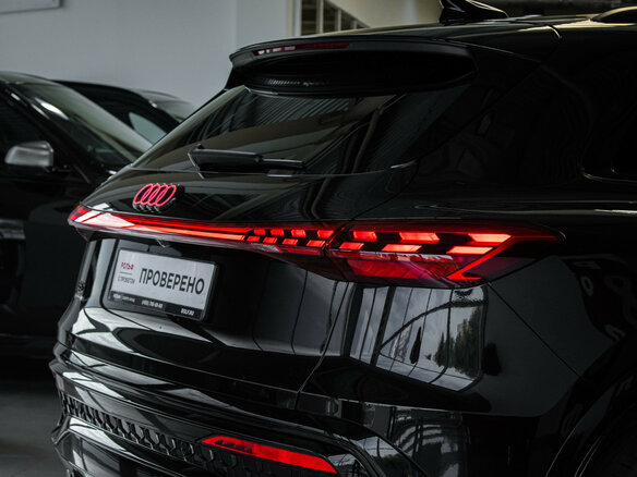 2025 Audi Q5 L III (GU), чёрный, 6080000 рублей - вид 14