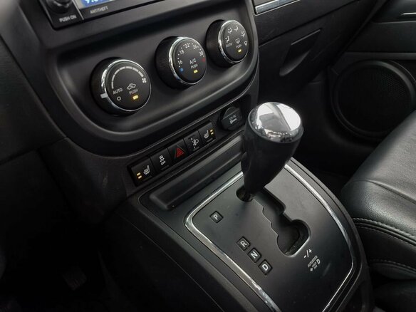 2012 Jeep Compass I Рестайлинг, белый, 773000 рублей - вид 18