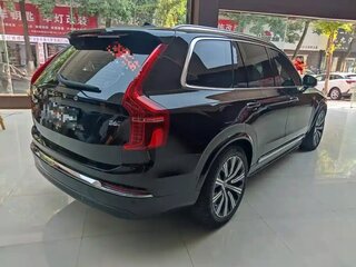 2023 Volvo XC90 II Рестайлинг 1, чёрный, 7251637 рублей, вид 3