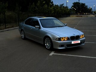 2001 BMW 5 серии 525i IV (E39) Рестайлинг, серебристый, 595000 рублей, вид 3