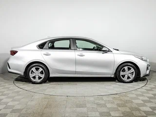 2019 Kia Cerato IV, серебристый, 1439700 рублей, вид 4