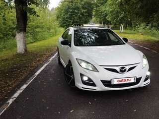 2010 Mazda 6 II (GH) Рестайлинг, белый, 750000 рублей, вид 3