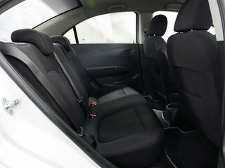2015 Chevrolet Aveo II, белый, 548000 рублей, вид 5