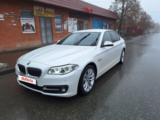 2016 BMW 5 серии 528i xDrive VI (F10/F11/F07) Рестайлинг, белый, 3300000 рублей, вид 1