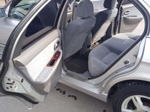 2005 Kia Magentis I Рестайлинг, серебристый, 600000 рублей - вид 14