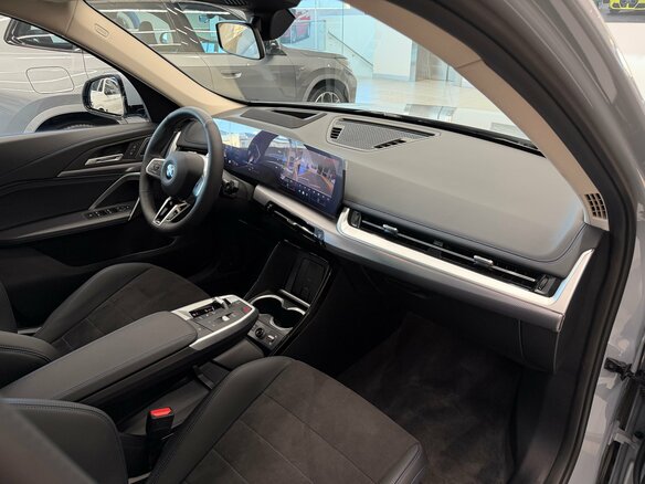 2026 BMW X1 Long 25Li xDrive III (U11/U12), серый, 5990000 рублей - вид 21