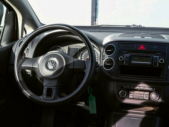 2010 Volkswagen Golf Plus BiFuel II, чёрный, 673000 рублей - вид 16